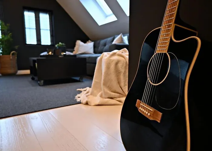 Historic And Exclusive דירה *